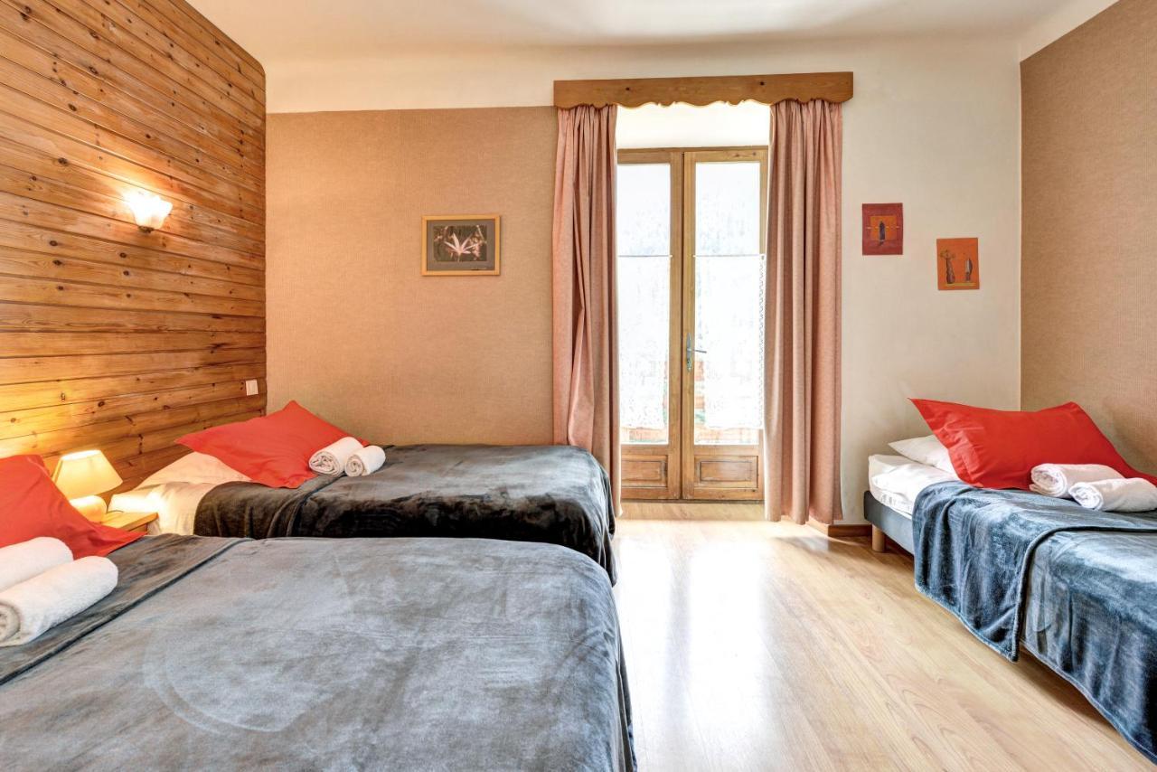 Hotel Restaurant Gites Les 5 Saisons Freissinieres Екстериор снимка