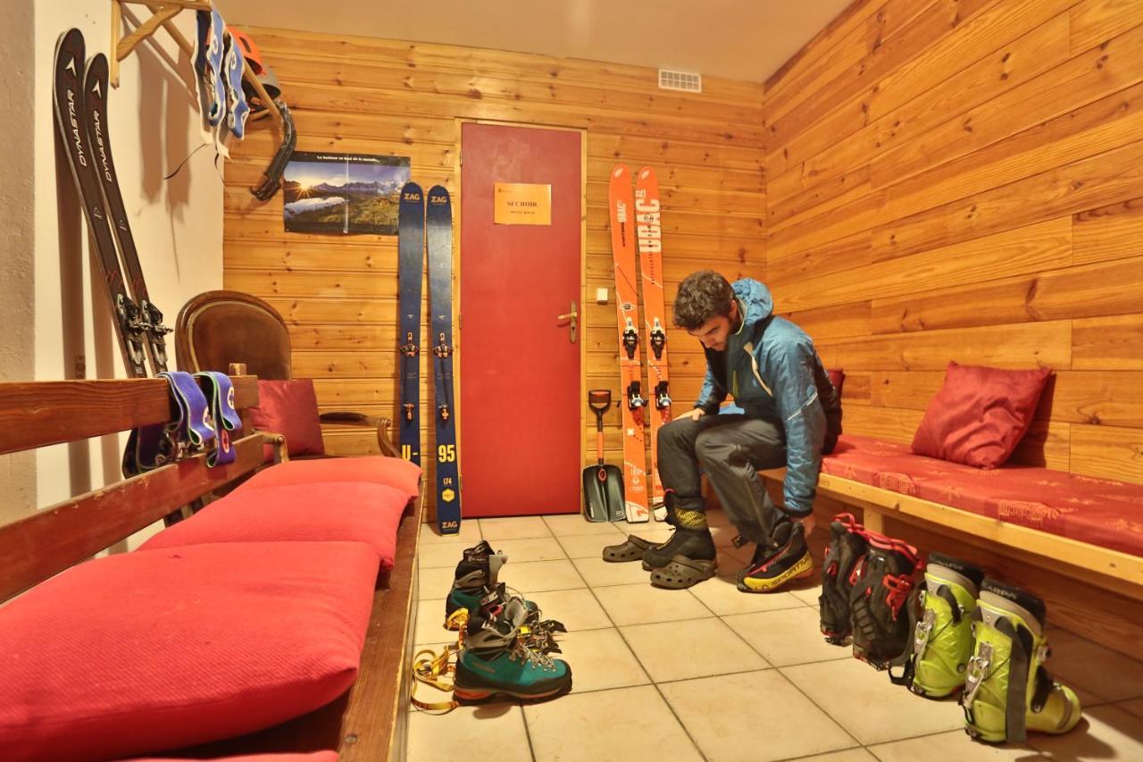 Hotel Restaurant Gites Les 5 Saisons Freissinieres Екстериор снимка
