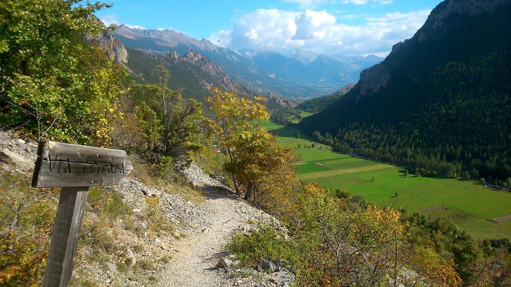 Hotel Restaurant Gites Les 5 Saisons Freissinieres Екстериор снимка